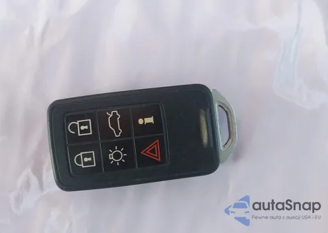 2013 Volvo S60 T5 z USA, uszkodzony, nr VIN YV1612FS2D2186379